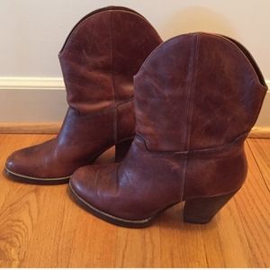 Short Cognac Cowboy Boots